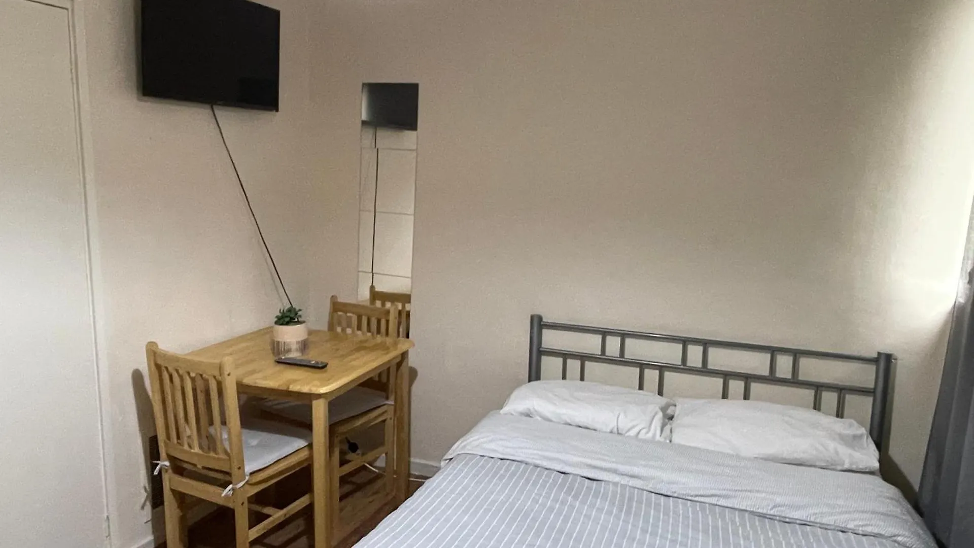 Comfortable Double Room contacts
